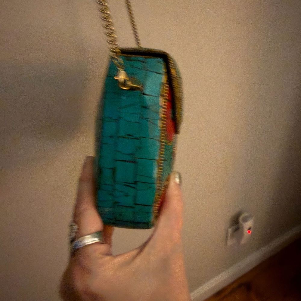 Antik Kraft mosaic crossbody bag with gold tone accents and chain strap - Picture 7 of 13